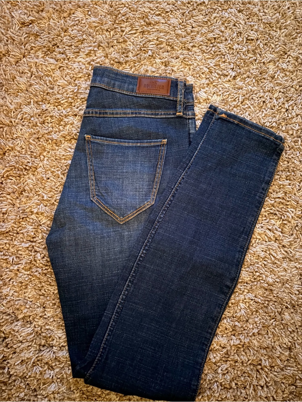 Hollister Women’s Dark Wash Skinny Jeans